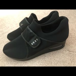 DKNY women sneakers
